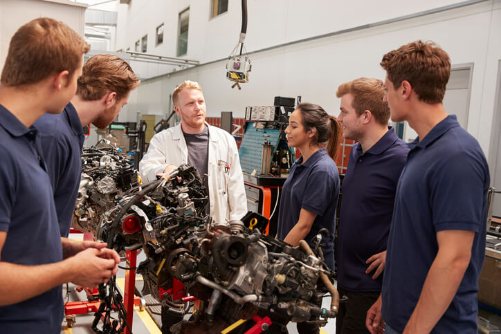 Considering Auto Mechanic School? What to Know About the Consumer Protection Act